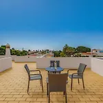 Casa Flores Villa