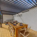 Casa Flores Villa *
