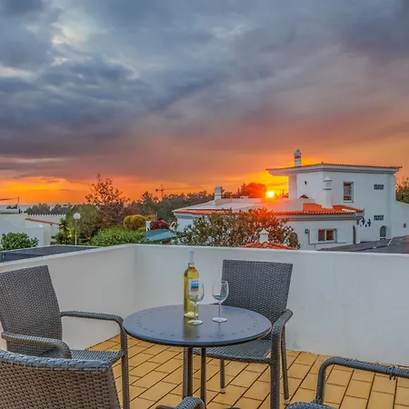 Casa Flores Willa Carvoeiro (Lagoa)