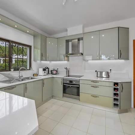 Casa Flores * Carvoeiro (Lagoa)