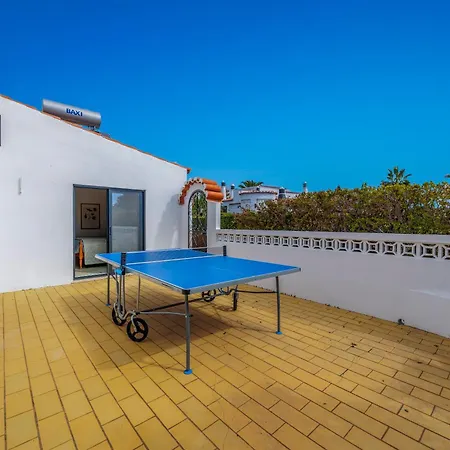 Casa Flores Willa